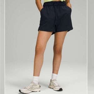 Lululemon Stretch High Rise Short 3.5" True Navy Size 6